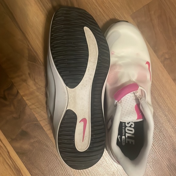 Nike React Ace Tour Women’s 'White Pink Prime' CW3097-105 - Picture 5 of 6